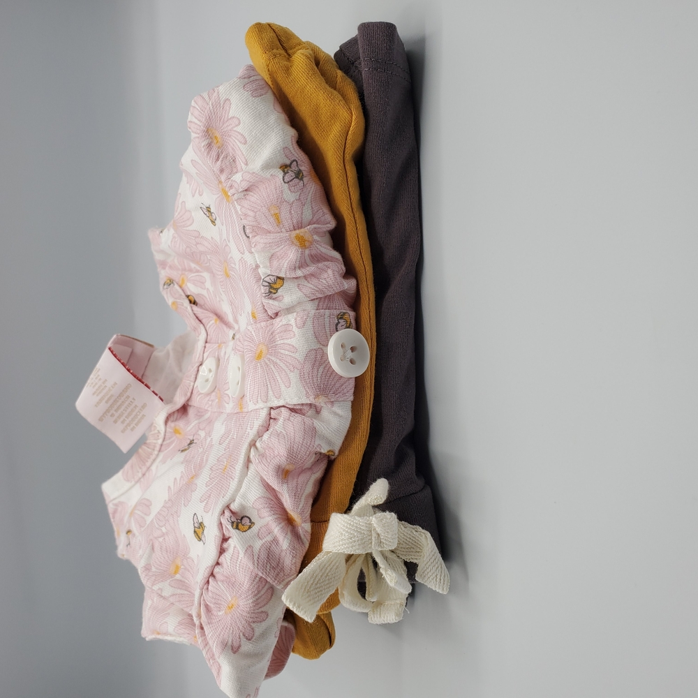 Floral Pink Baby Blouse with Yellow and Gray Shorts Sze 12 Months
